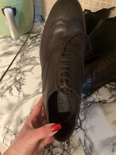 Men's leather shoes
