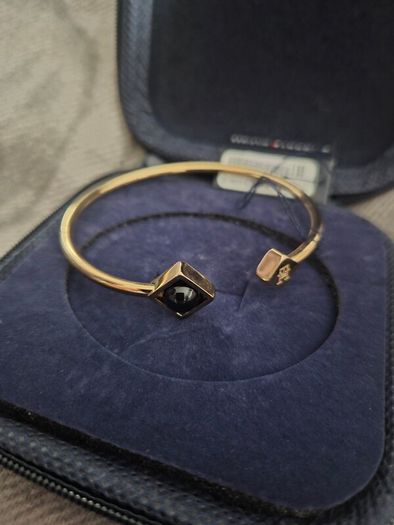 tommy hilfiger bracelet