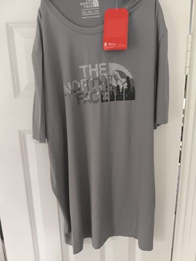 Men's North Face T Shirt