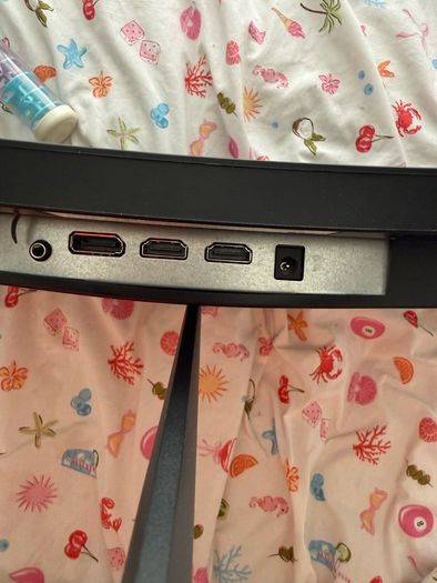 Acer nitro ED320QR 31.5inch curved monitor and sound bar