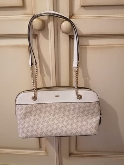 DKNY White and gold shoulder bag new