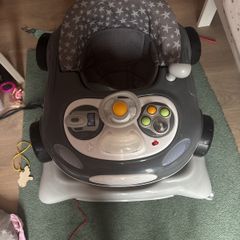 Baby walker with music and lights
