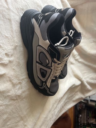 Dior B30 Size 9 Uk