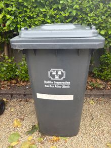 Wheelie Black bin
