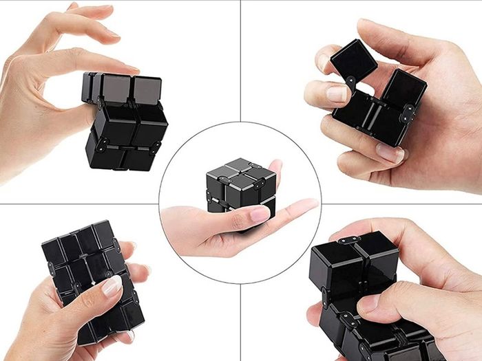 40 Pcs Fidget Toys Pack, Fidget Toy Sensory Set, Decompression Toy with Push Pop Bubble Infinite Cube, Stress Relieves Squeeze Poppet Toy for Adults Kids Party Favors Bags Fillers (FREE POSTAGE)