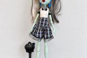 Monster High Ghoul's Alive! Frankie Stein Doll - 2012 Mattel