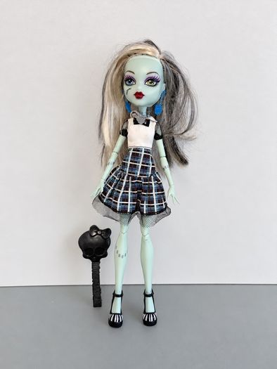 Monster High Ghoul's Alive! Frankie Stein Doll - 2012 Mattel