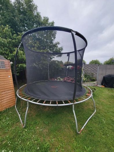 Trampoline 10ft