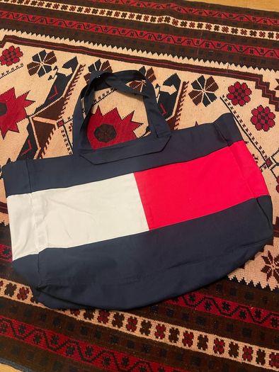 Tommy Hilfiger Tote Bag