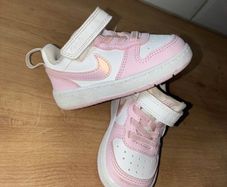 girls Nike runners infant size 4.5