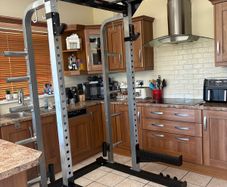 Unbelievable Commercial 450 Kilogram Rated Power Squat Rack Woth 10 X Weight Plate Storage Racks, 2 X Barbell Holders, Chin Up And Resistance Band Points!!!