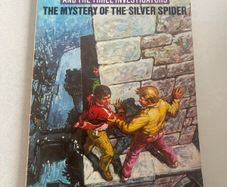 The Mystery of the Silver Spider (Alfred Hitchcock & The Three Investigators)