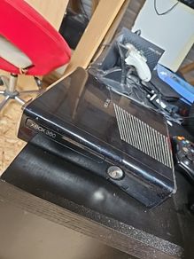 xbox 360, kinect, 2 controllers, 25 games