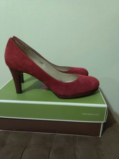 Naturalizer Shoes, size EU-41. UK-7, brand new.