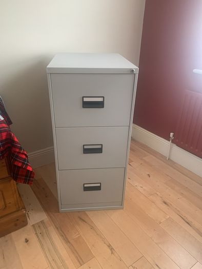 3 drawer filing cabinet
