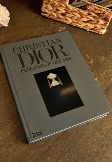 Christian Dior Book