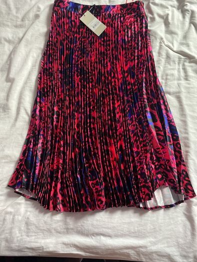 Ladies Skirt size 12 BNWT