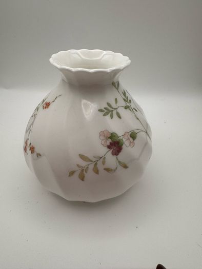Wedgwood Campion Bone China Bud Vase