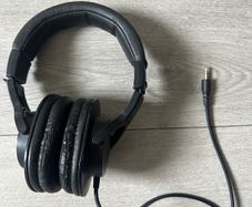 Audio-Technica ATH-M20x Professional Monitor Headphones