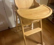 Wooden highchair