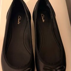 clarks pumps