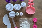 Bundle of fondant plungers