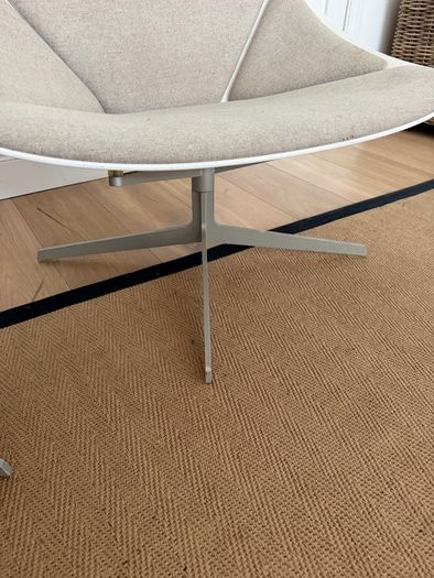 Pair or Republic of Fritz Hansen space chairs
