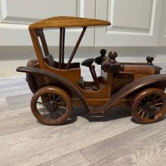 Vintage-Style Folk Art Piece or Collectible For Sale
