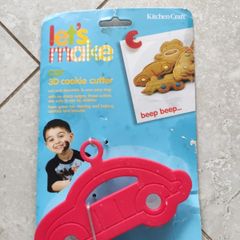 BNIB Kitchen Craft 3d car cookie cutter