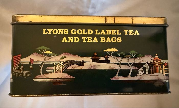 Vintage Lyon's teabag box tin -good condition