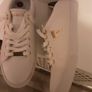 ladies Guess white runners Image 2