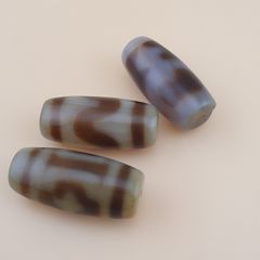 Vintage Himalyan Tibetan Zigzag Pattern Agate Dzi Bead Amulet