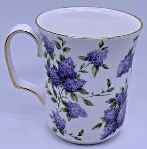 Royal Albert "Lilac Lane" Mug Gold Trim Boxed