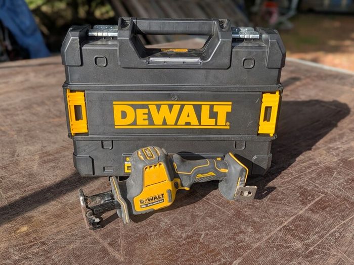 DeWalt Brushless Sub-Compact Reciprocating Saw