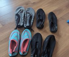 swimming shoes 4 pairs