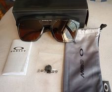 New Oakley Sunglasses