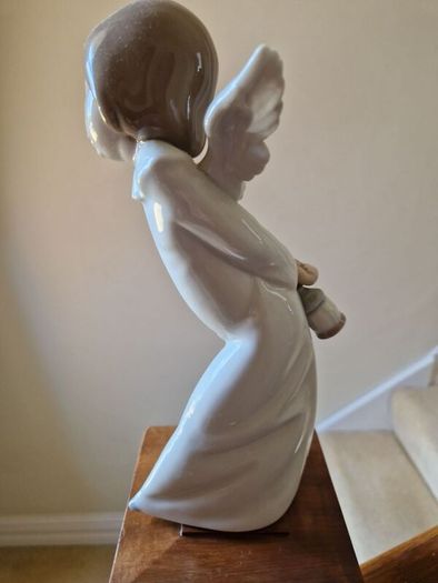 Lladro Angelic Figurine