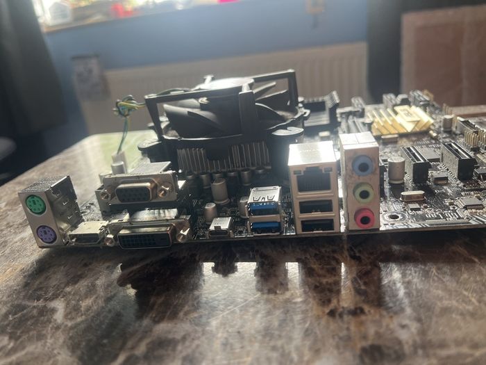 i3 6100 with Asus B150m Motherboard