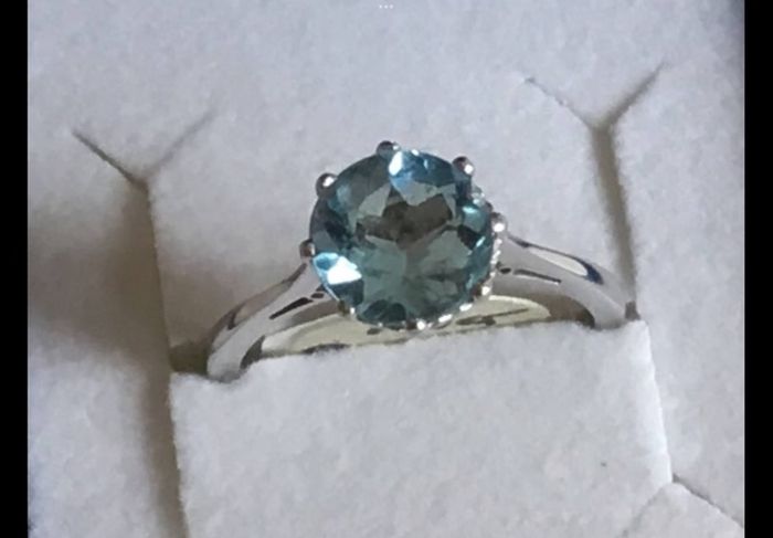 New 18ct White Gold Large Topaz Stone Ring