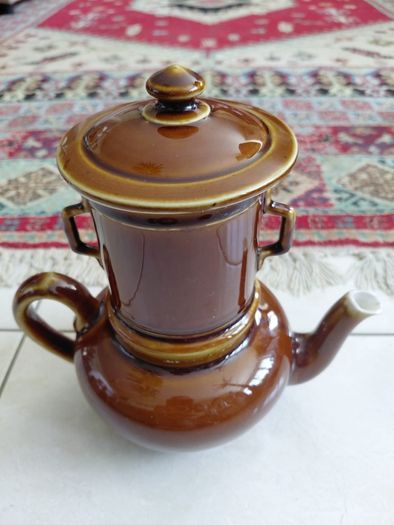 Vintage French ceramic tea/coffee pot
