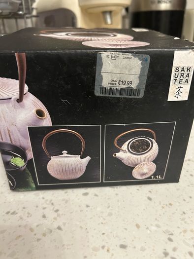 Japanese tea pot