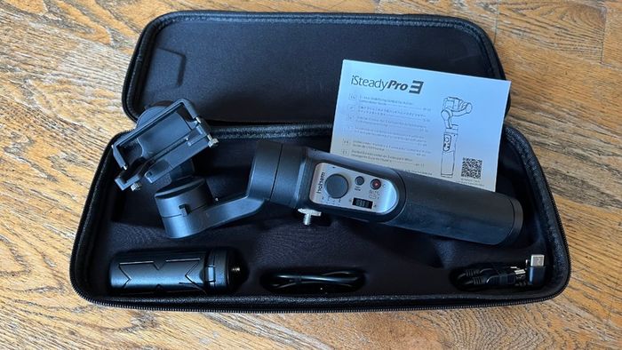 Hohem iSteady Pro3 Gimbal 3600mAh and extra phone