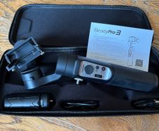 Hohem iSteady Pro3 Gimbal 3600mAh and extra phone