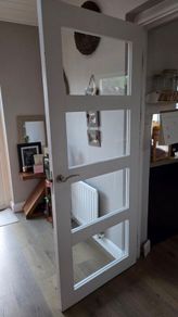 White Glazed Internal Shaker Door