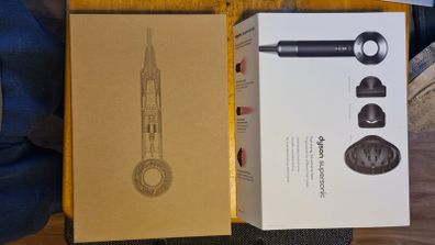 Dyson supersonic hairdryer