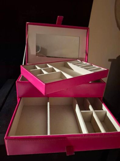 jewellery box