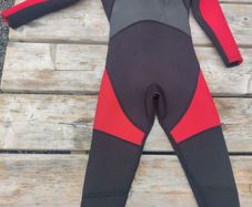 Wetsuit