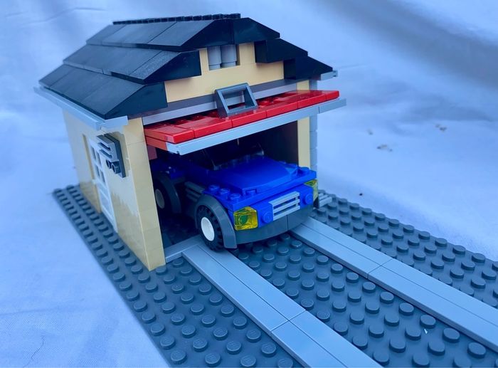 Lego Creator 3 in 1 Model Town House 4954 PRICE DROP