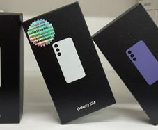 Samsung S24