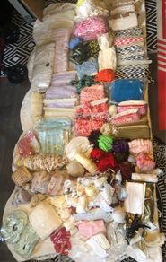 Huge selection of Laces; fringes; trimmings; elastic;